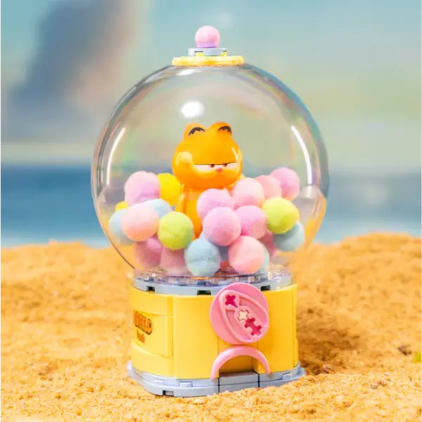 Pantasy Garfield Crystal Ball Series - Gumball Machine - Image 2