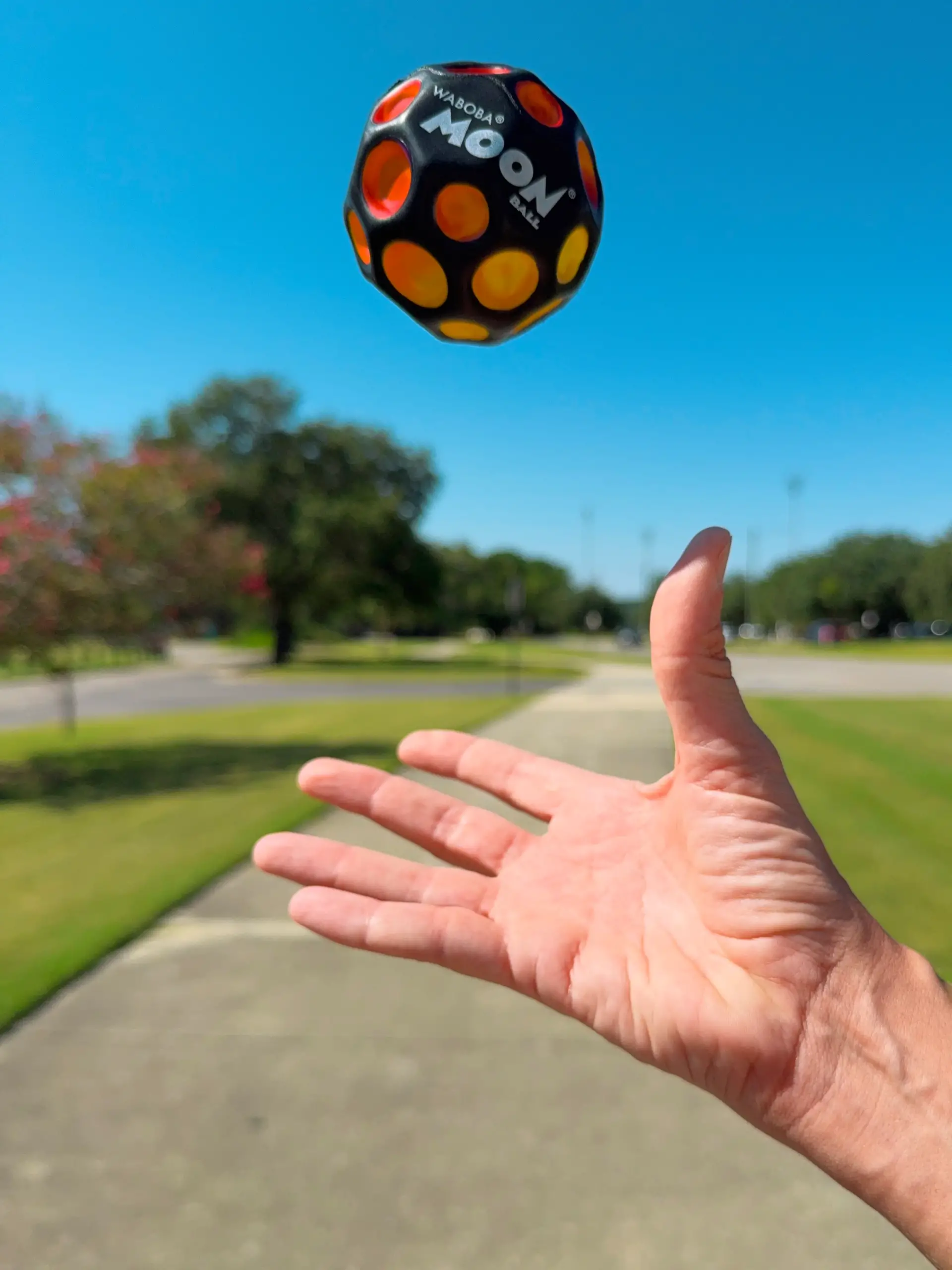 WABOBA UV Moon Ball
